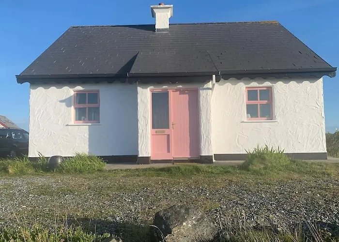Pink Holiday home Ballyconneely